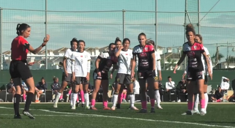  唐佳麗梅開二度、邵子欽破門，中國女足3-2擊敗Alhama俱樂部女足