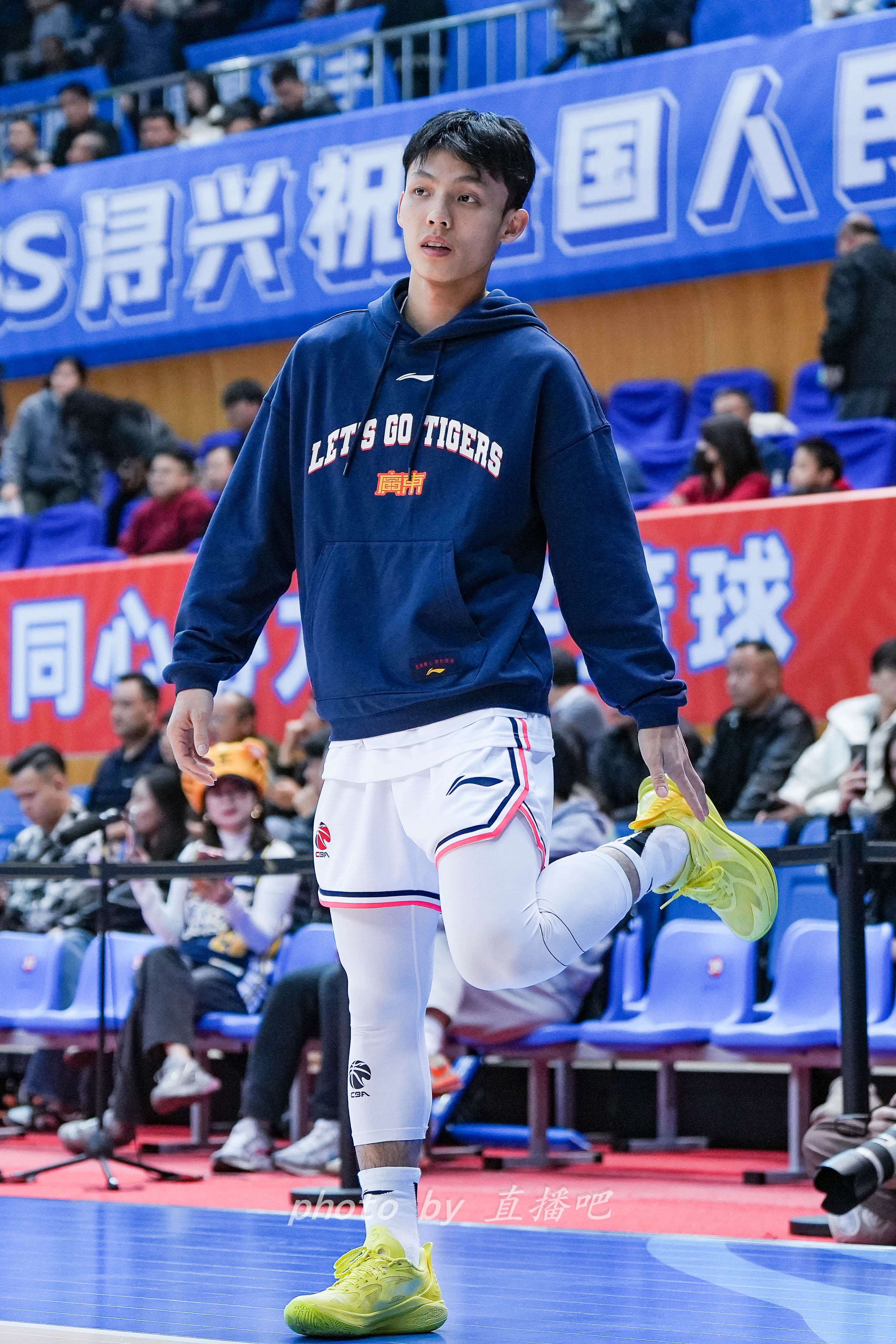  “控球中鋒”！徐杰這身體素質(zhì)有億點東西