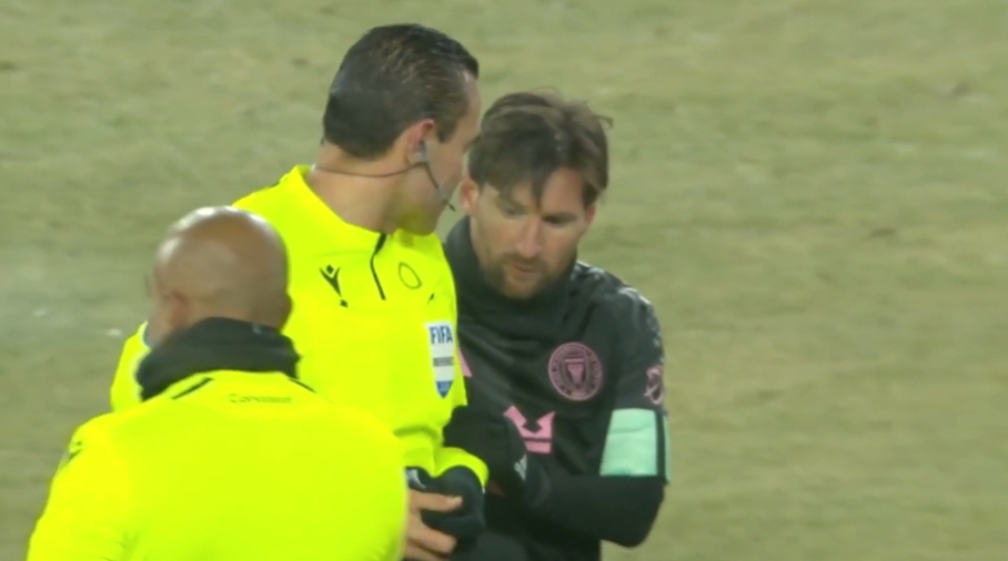  賽后向梅西要簽名！ESPN：墨西哥裁判被停哨半年，再犯無(wú)限期停哨