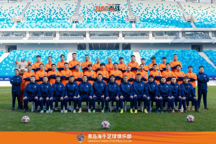  青島海牛一線隊(duì)名單：老將鄭龍、薩里奇坐鎮(zhèn)，金洋洋等新援在列