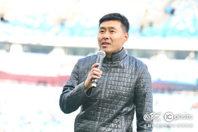  感謝姜寧和劉震理為中國足球、青島足球、青島海牛做出的貢獻(xiàn)