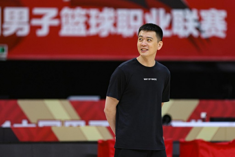  主場迎戰(zhàn)山東！楊鳴：最后一輪決定我們能否進前四 認真做好準(zhǔn)備