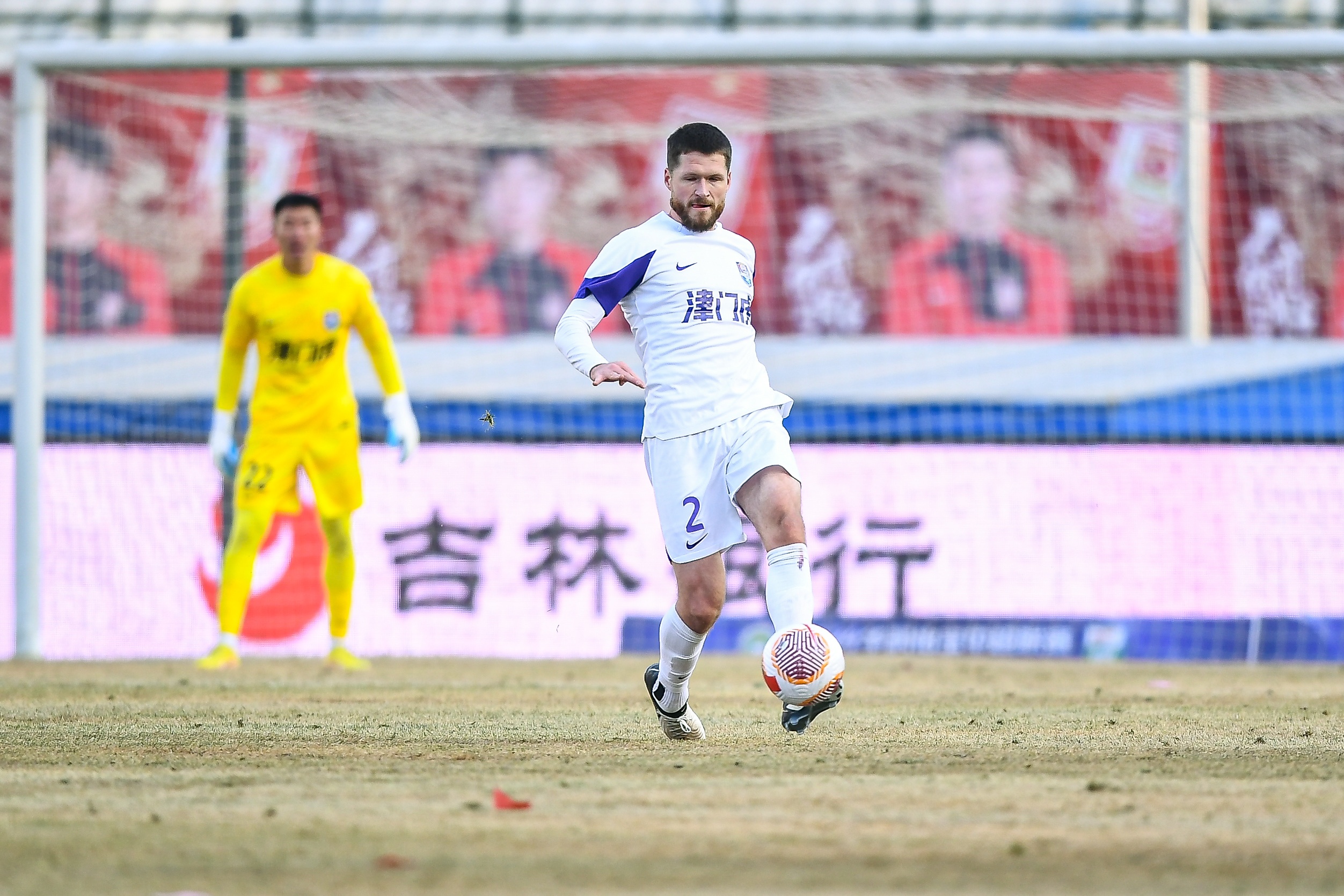  津門虎舊將亞冠對(duì)決格蘭特勝出，津媒：他離開津門虎因存?zhèn)‰[患