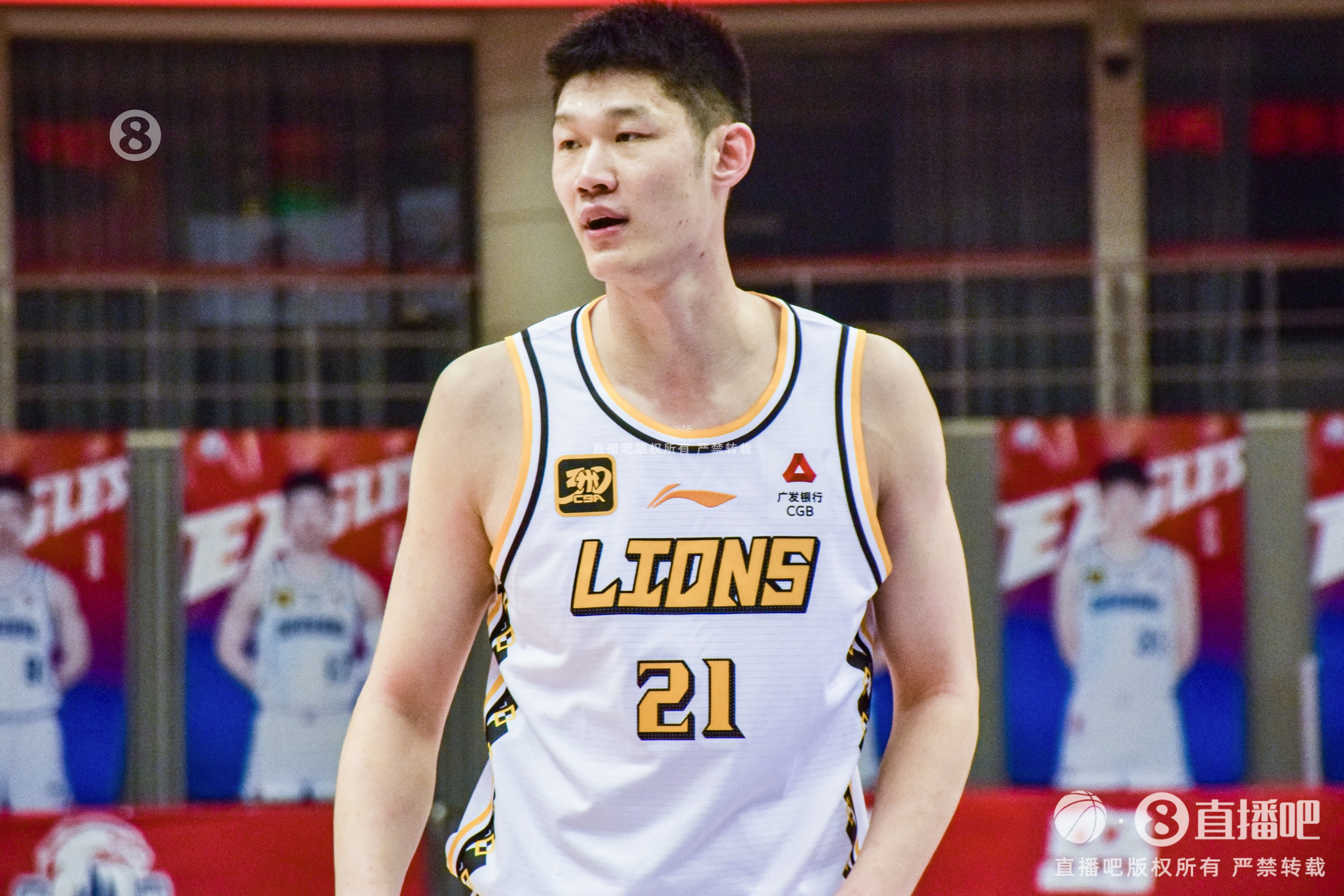  15僅中4！孔德昕：孫銘徽傷缺 胡金秋打出了生涯最低效一戰(zhàn)