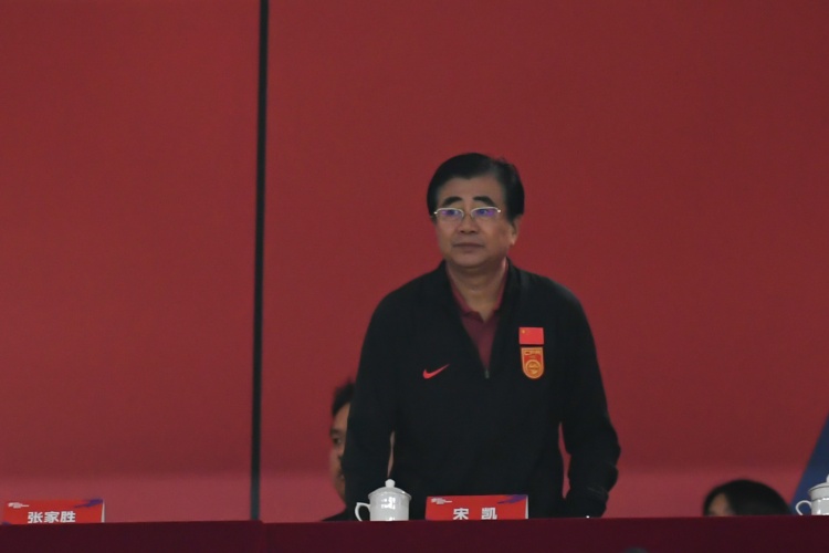  北青體育：宋凱、許基仁探班U20國青，將全程陪伴征戰(zhàn)U20亞洲杯